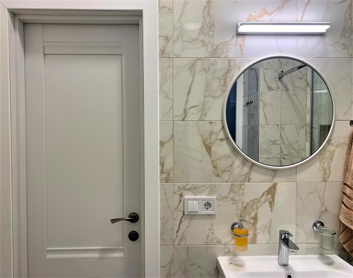 Iris Apartment On Popovich Λβιβ Εξωτερικό φωτογραφία