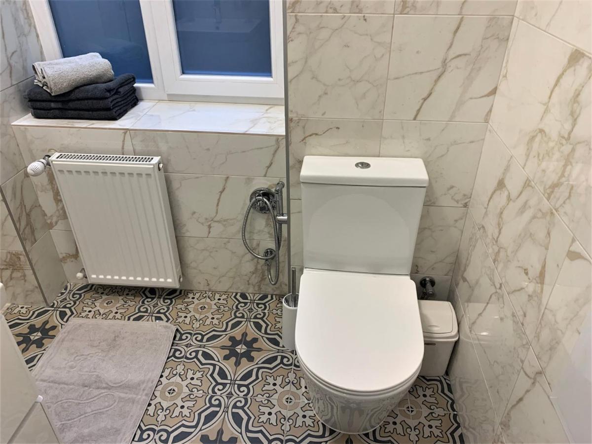 Iris Apartment On Popovich Λβιβ Εξωτερικό φωτογραφία