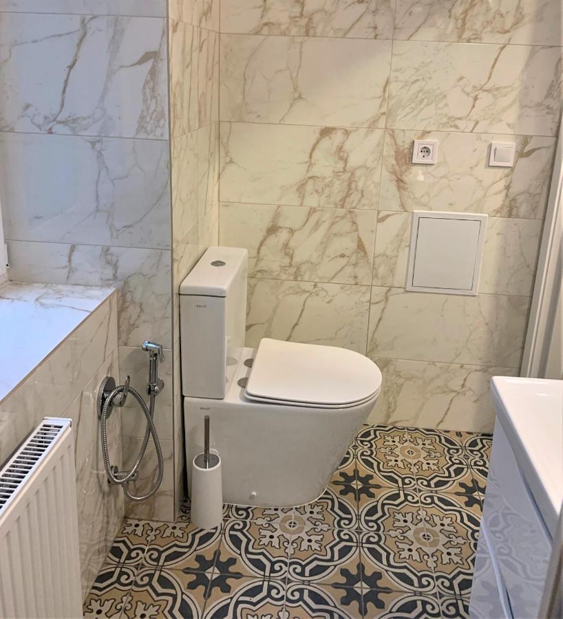 Iris Apartment On Popovich Λβιβ Εξωτερικό φωτογραφία