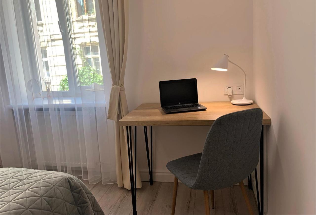 Iris Apartment On Popovich Λβιβ Εξωτερικό φωτογραφία