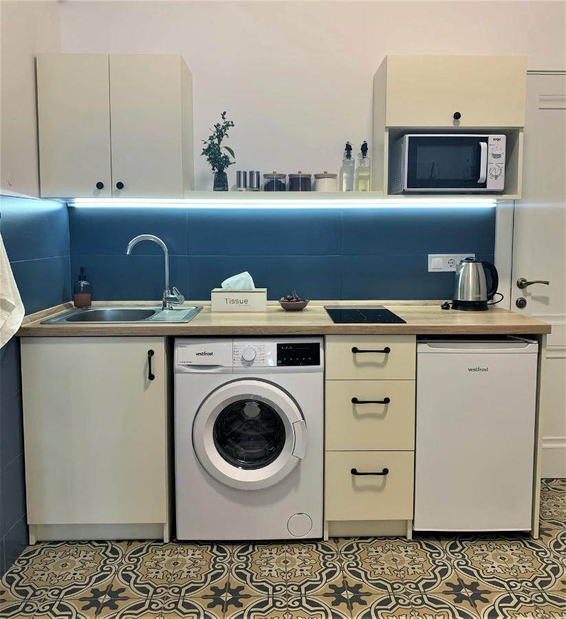 Iris Apartment On Popovich Λβιβ Εξωτερικό φωτογραφία