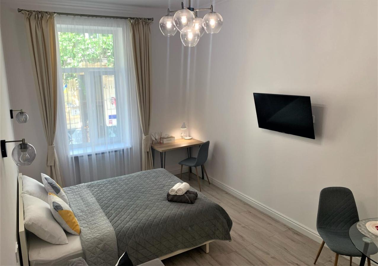 Iris Apartment On Popovich Λβιβ Εξωτερικό φωτογραφία