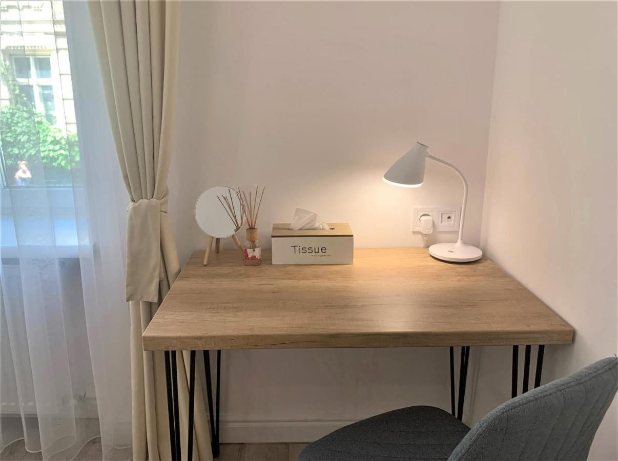 Iris Apartment On Popovich Λβιβ Εξωτερικό φωτογραφία
