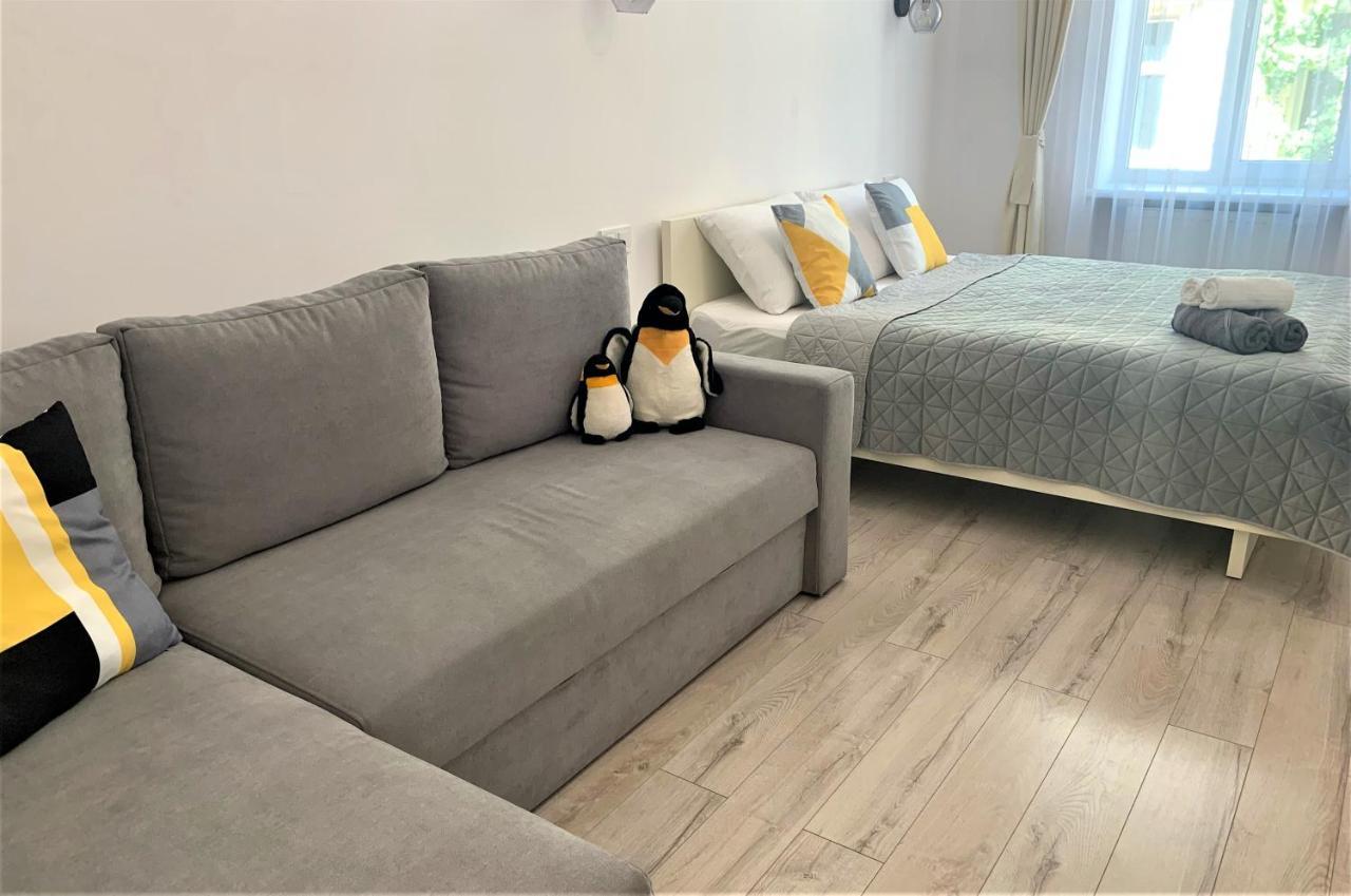 Iris Apartment On Popovich Λβιβ Εξωτερικό φωτογραφία