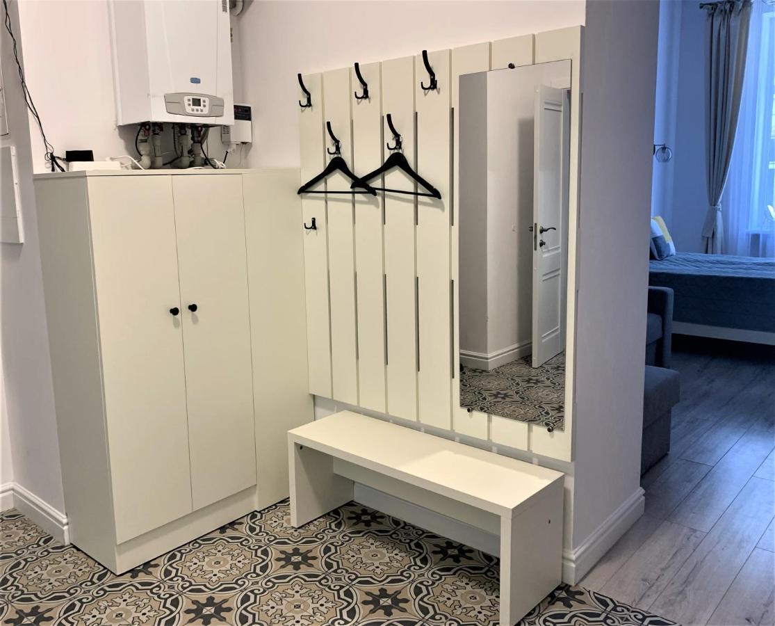 Iris Apartment On Popovich Λβιβ Εξωτερικό φωτογραφία
