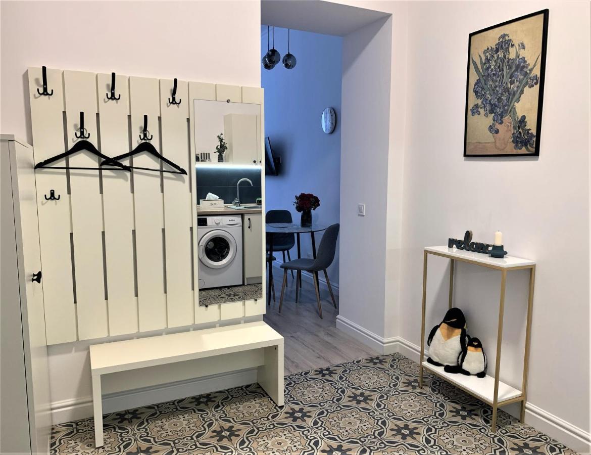 Iris Apartment On Popovich Λβιβ Εξωτερικό φωτογραφία